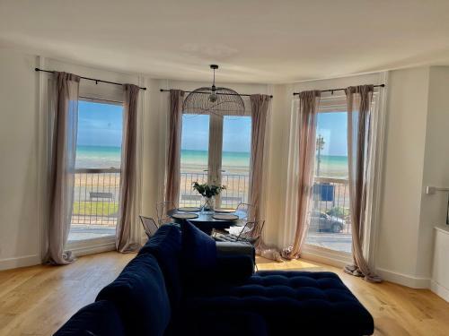 Apartamento Seaview Flat With Balcony, Spacious 2 Bedroom