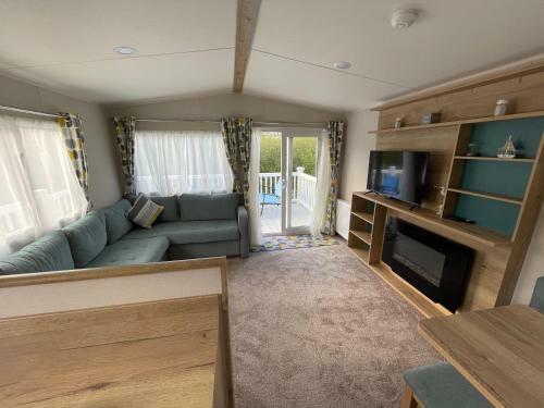 1 Kingfisher Way, Hoburne Devon Bay, Paignton