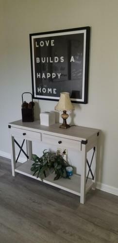 Cheerful 2-bedroom, 2 Bath With Private Parking