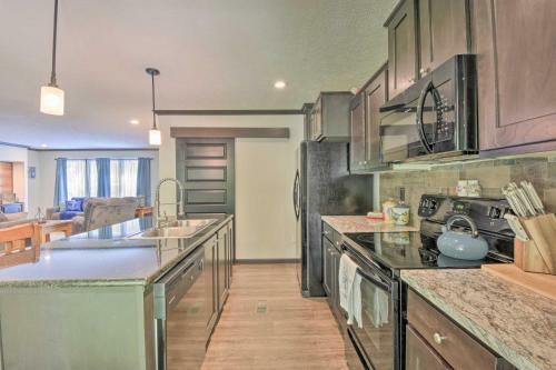Woodsy Hayesville Home On Jackrabbit Trail!