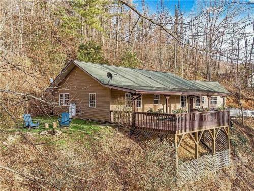 Misty Mountain Cottage