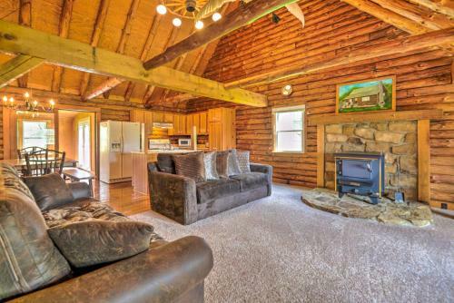 Rustic Zanesville Getaway With Expansive Yard!