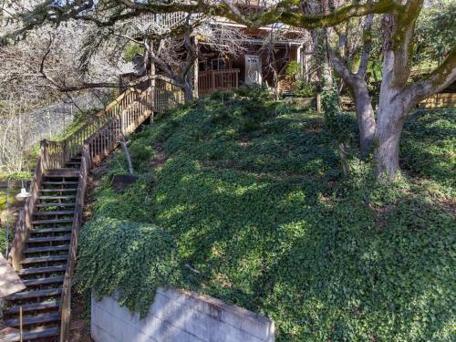 Apartamento Breathtaking 1-bedroom 1-bath Treehouse