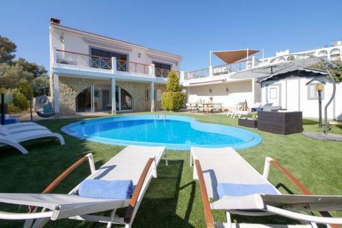 Moderne Villa,strandnah,meerblick,pool,12 Pers.,klima,schnelles Internet
