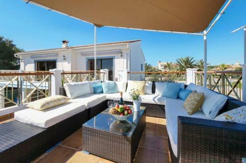Moderne Villa,strandnah,meerblick,pool,12 Pers.,klima,schnelles Internet
