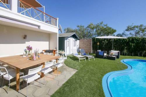 Moderne Villa,strandnah,meerblick,pool,12 Pers.,klima,schnelles Internet