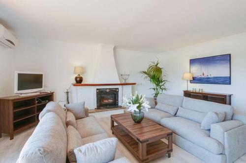 Moderne Villa,strandnah,meerblick,pool,12 Pers.,klima,schnelles Internet
