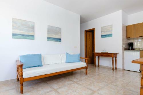 Yourhouse La Cabanya 7 Apartamentos De Playa In Canyamel