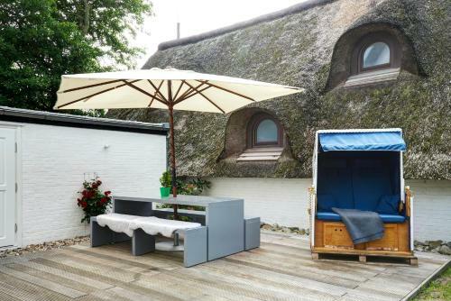 Apartamento Reetdachhaus H�s Am Wall Appartement L H�s Am Wall