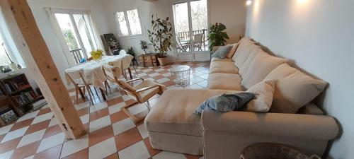 Travelers House - Villa With A Private Pool