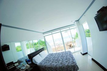 Bohol South Beach Hotel