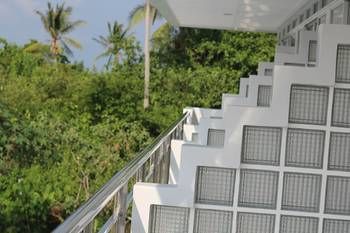 Bohol South Beach Hotel