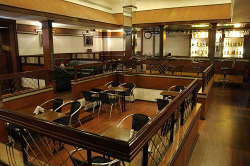 Hotel The Grand Regent