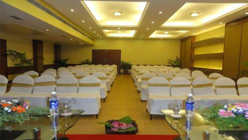 Hotel The Grand Regent