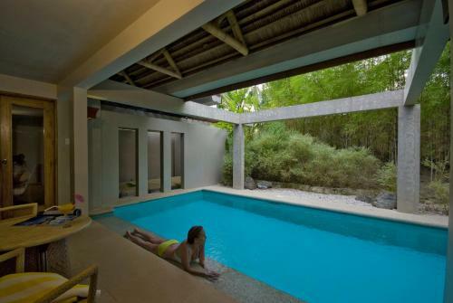 Hotel Eskaya Beach Resort And Spa