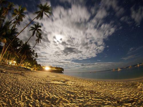 Hotel Alona Vida Beach Resort