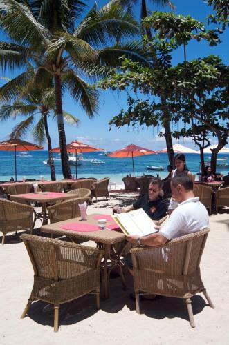 Hotel Alona Vida Beach Resort