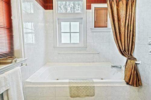 Hostal Carriage House At Kings Cottage