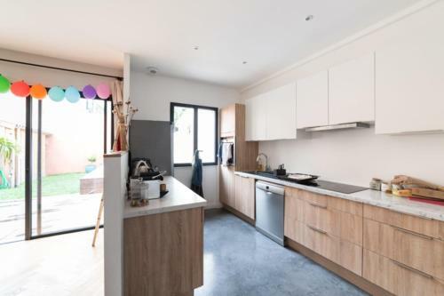 Spacious House Of 145m2 With Pool-wifi!