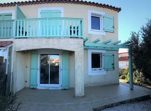 Villa Maison Au Bord De L Eau