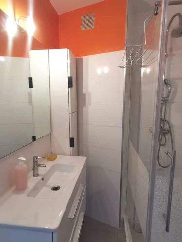 Apartamento Studio Lumineux � 100m De La Plage.