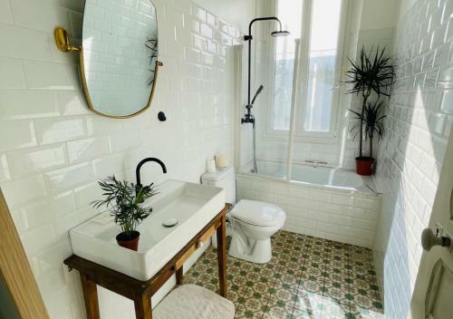 Hostal La Villa Mal�-malou