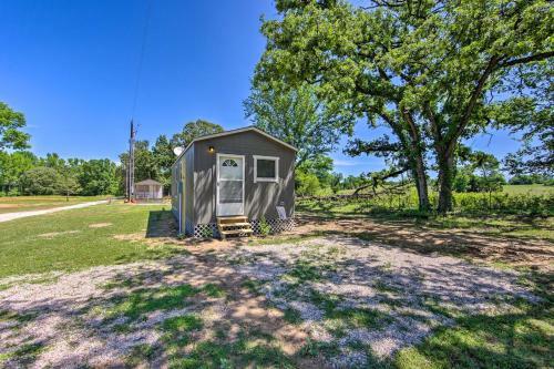 Lake Fork Getaway Tiny Home In Alba With Bbq!