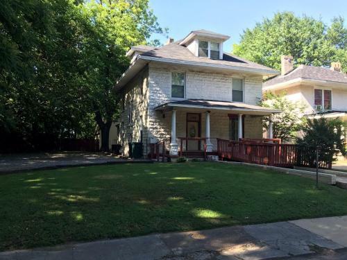 Midtown Newly Remodeled 6 Bedroom