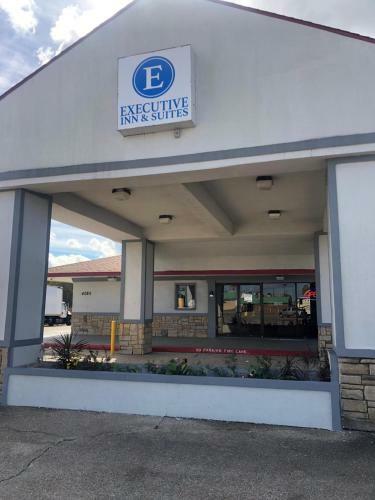 Motel Executive Inn & Suites