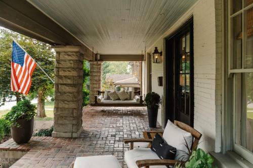The Above Nashville Chic Estate