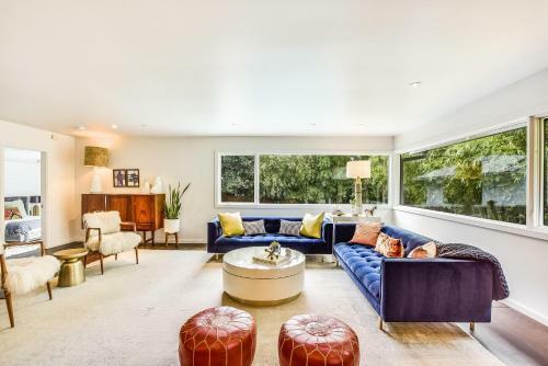 The Above Hidden Oaks Estate