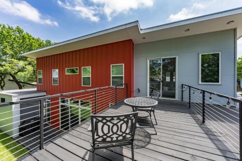 Modern Home In Trendy East Austin Home