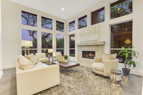 The Above Skyline View Estate