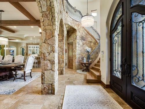 The Above Casa Tranquility On Lake Austin