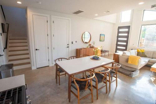 Chic Central Austin 2b House W/ Tesla Charger