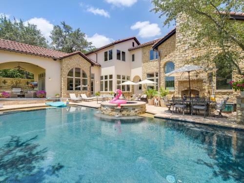 The Above Villa Bonita