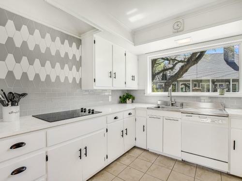 The Authentic Westlake Estate Austin
