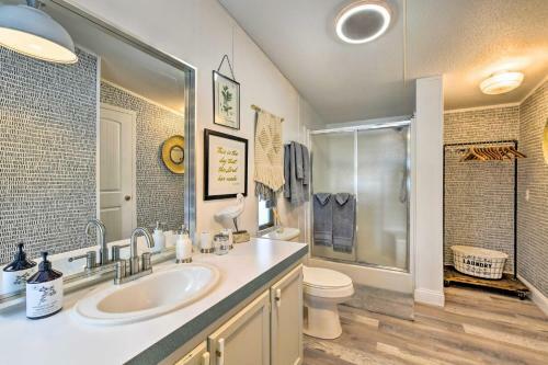 Stunning Waterfront Granbury Gem With Boat Dock
