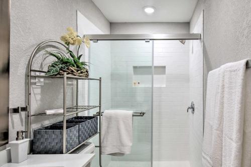 Boho Chic Dallas Duplex About 3 Mi To Downtown!