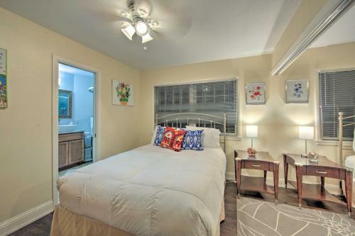 Malakoff Lakefront Home Golf Course On-site!