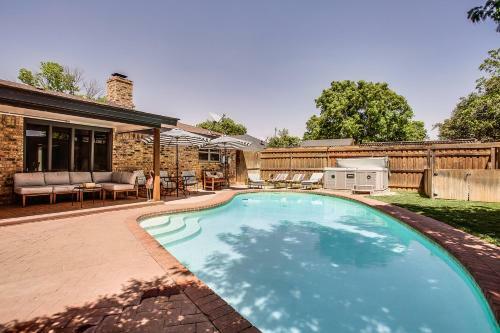 The 806 Oasis