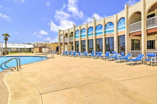 Cozy Port Isabel Home With Golfing On-site!