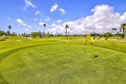 Cozy Port Isabel Home With Golfing On-site!