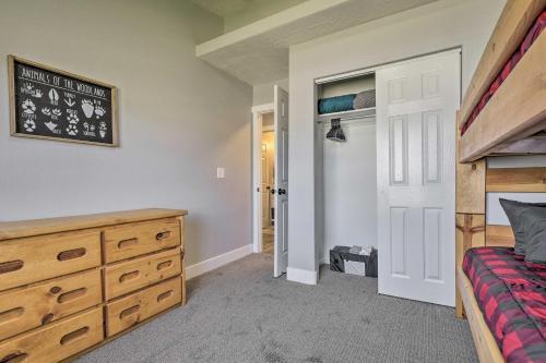 Family-friendly Cedar City Home Yard And Grill
