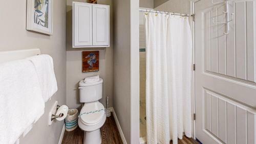 Villa Bc403 Fabulous Townhome With Beach Decor, Shared Heated Pool, Garage Access