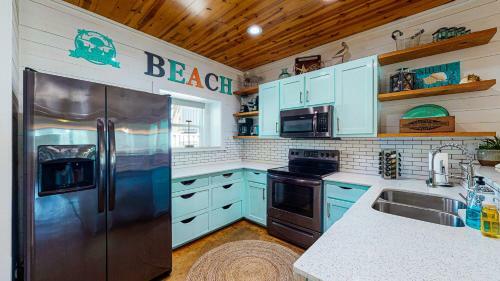 Villa Tc304 Cool And Roomy Townhome Close To Beach, Shared Pool