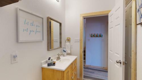 Pfc1006 Spacious Home In Town, Shared Pool, Ample Parking, Near Restaurants