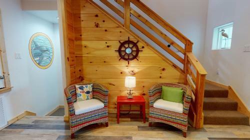 Pfc1006 Spacious Home In Town, Shared Pool, Ample Parking, Near Restaurants
