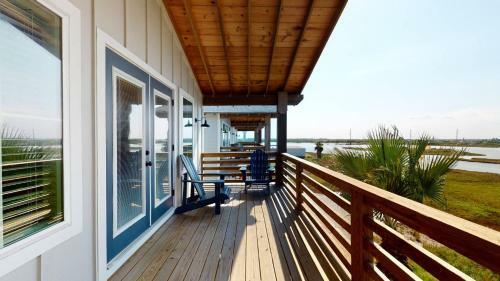 Pfc1006 Spacious Home In Town, Shared Pool, Ample Parking, Near Restaurants