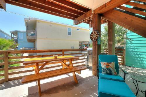 Flip Flop Life Ov22 - Pet Friendly